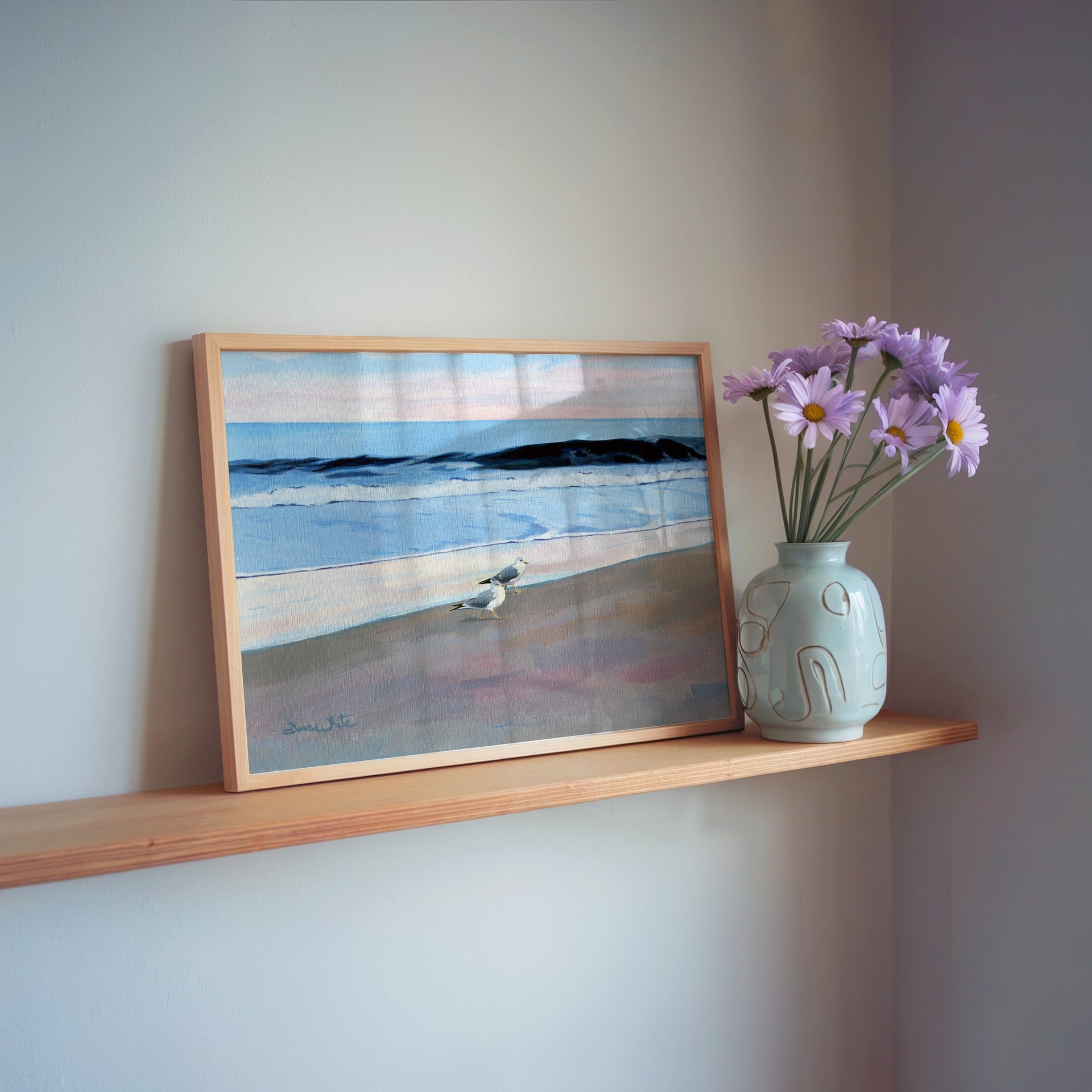 Seascape painting with seagulls